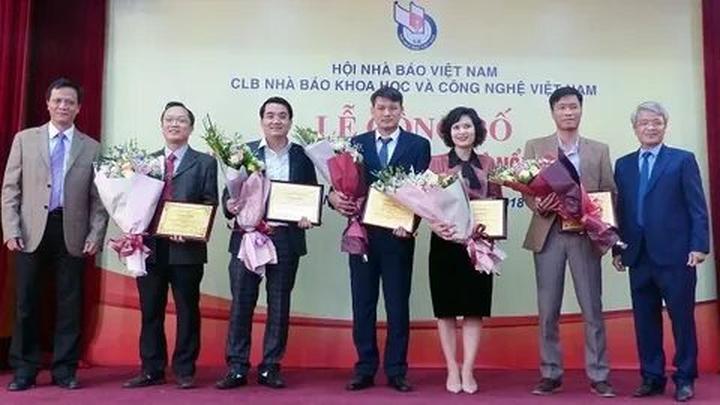 Từ 3 kiểu giày